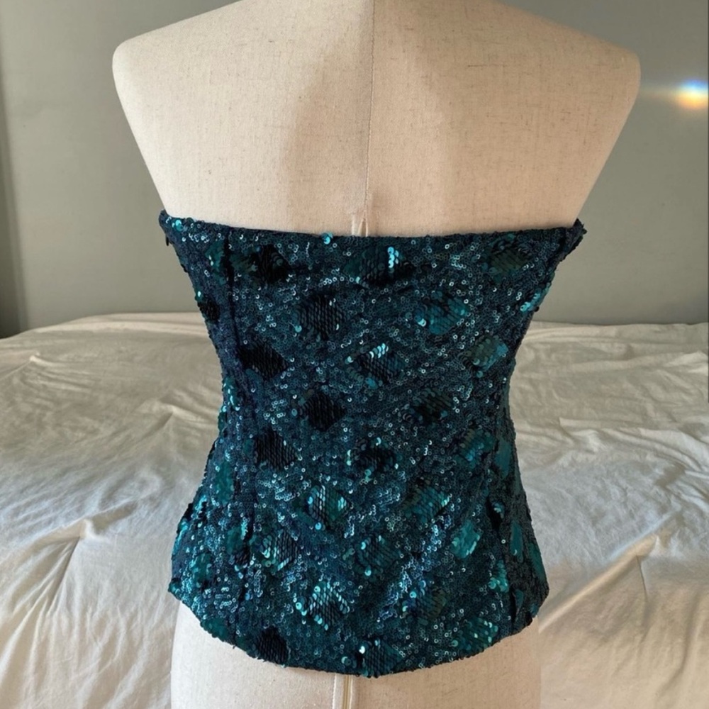 Elegant Strapless Sequin Top in Teal and Black - Picture 2 of 3